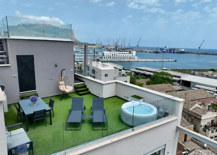 Marina Rooftop Exclusive View